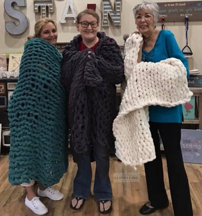 COZY KNIT BLANKET WORKSHOP